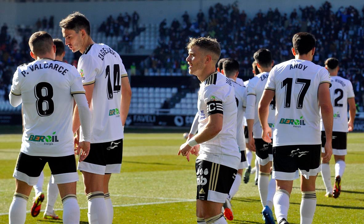 Fotos: El Burgos golea al Leganés