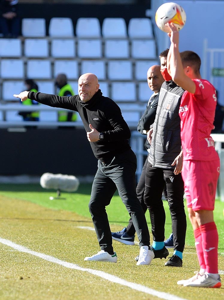 Fotos: El Burgos golea al Leganés