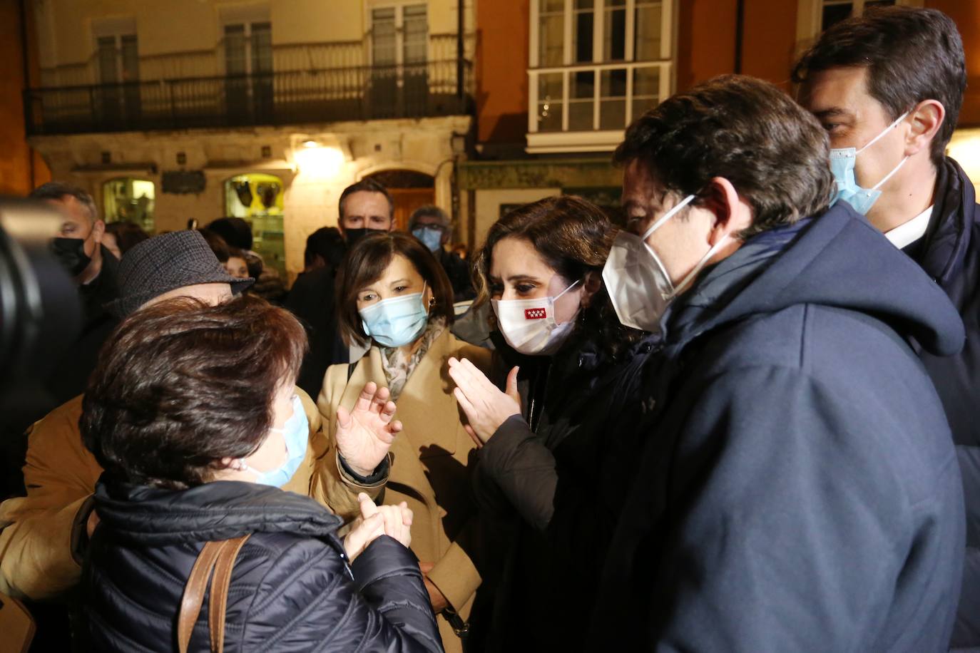 Fotos: Isabel Díaz Ayuso se da un baño de masas en Burgos