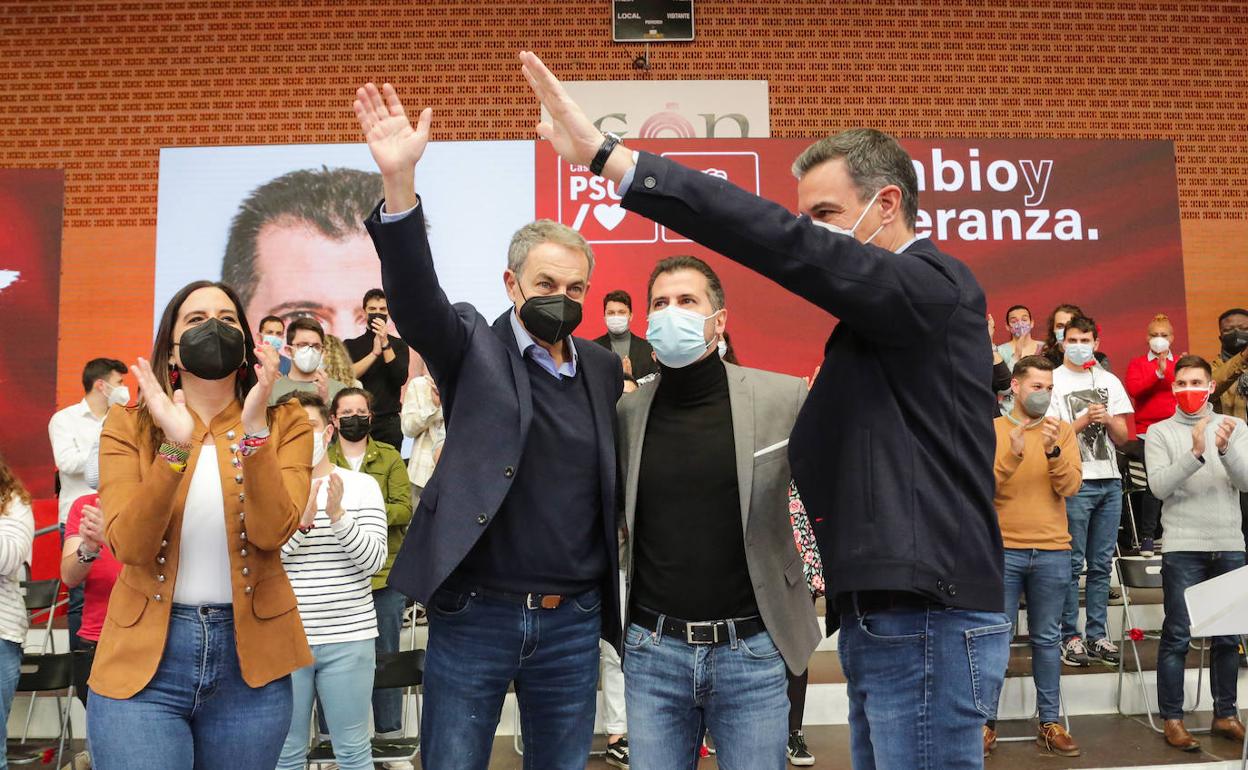 Tudanca, este domingo, con Pedro Sánchez y José Luis Rodríguez Zapatero en León.