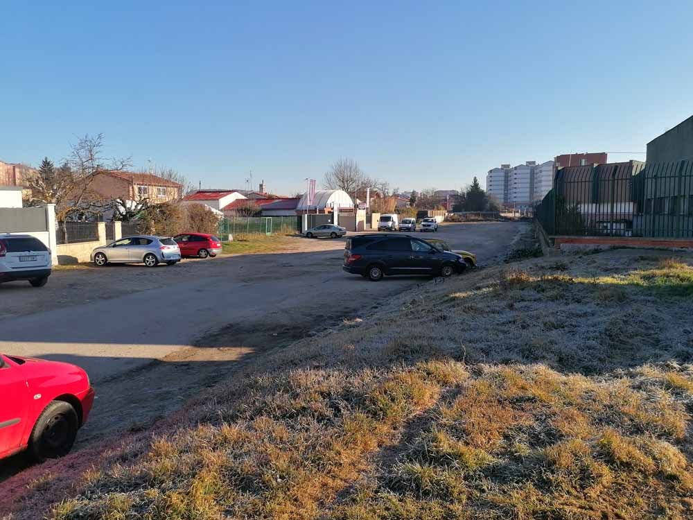 Fotos: Los vecinos de la Barriada de los Ríos reivindican mejoras para este barrio de Burgos