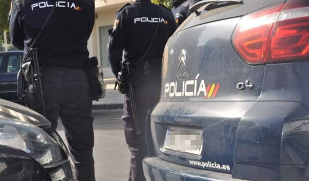 Agentes de la Policía Nacional.