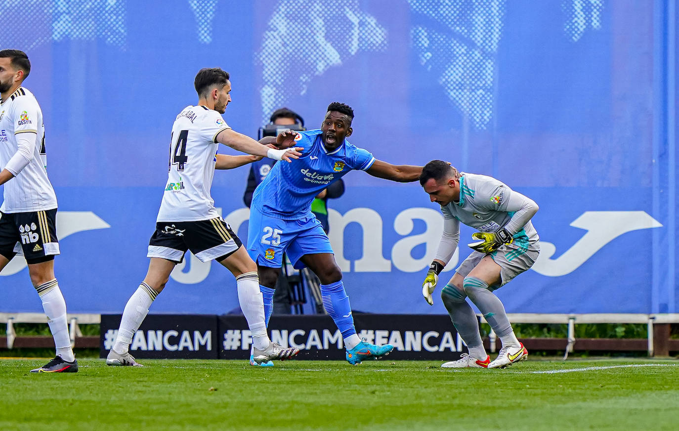 Fotos: Victoria del Burgos CF en Fuenlabrada