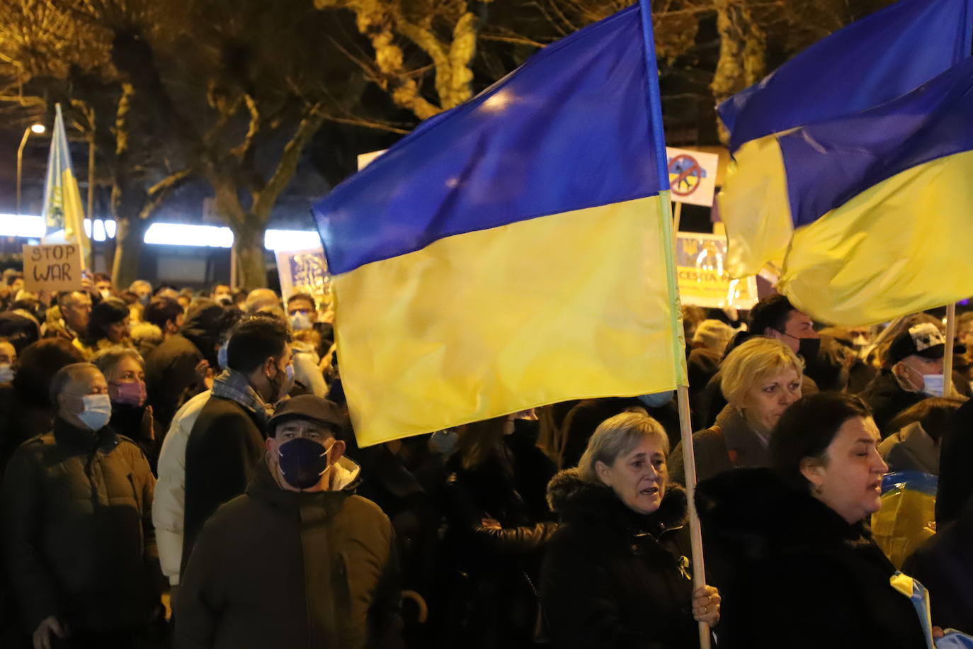 La comunidad ucraniana y los burgaleses, unidos en la manifestación por la paz en las calles de Burgos