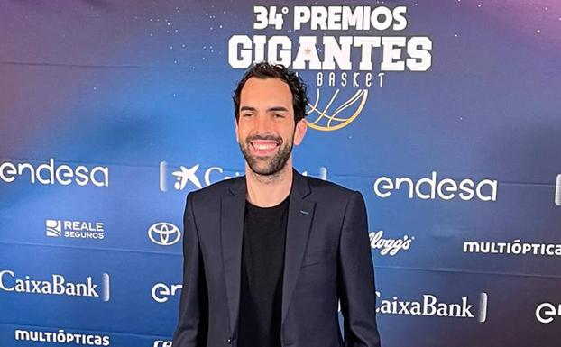 El capitán del San Pablo Burgos, Vítor Benite, Premio Gigante Latinoamericano