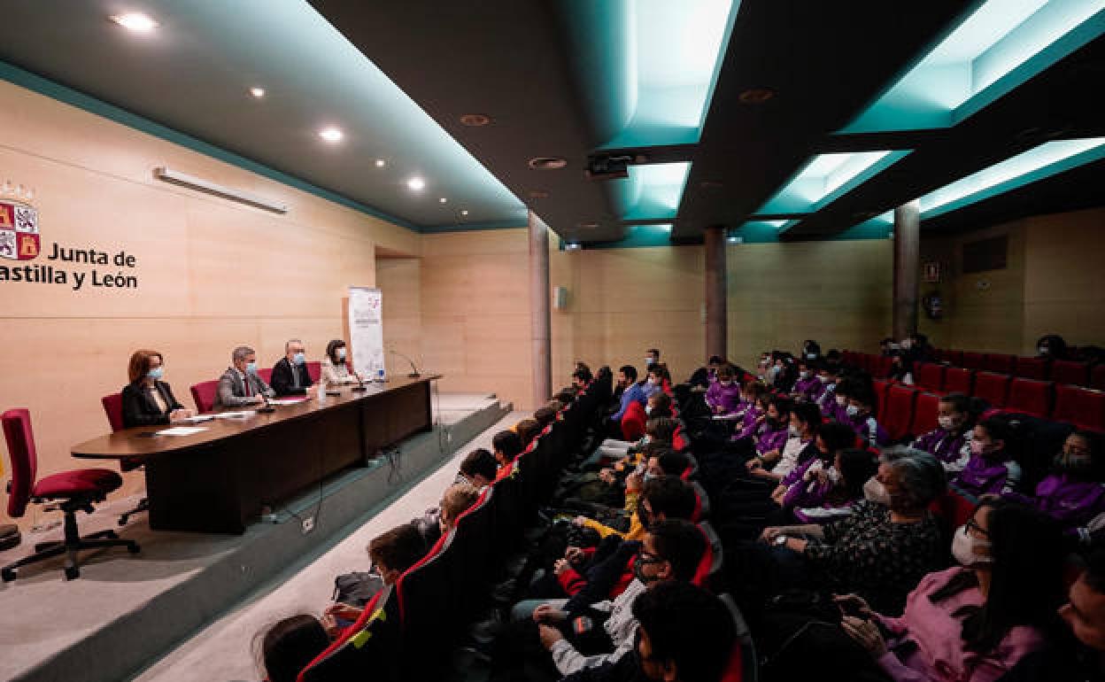 Acto de constitución de cooperativas. 