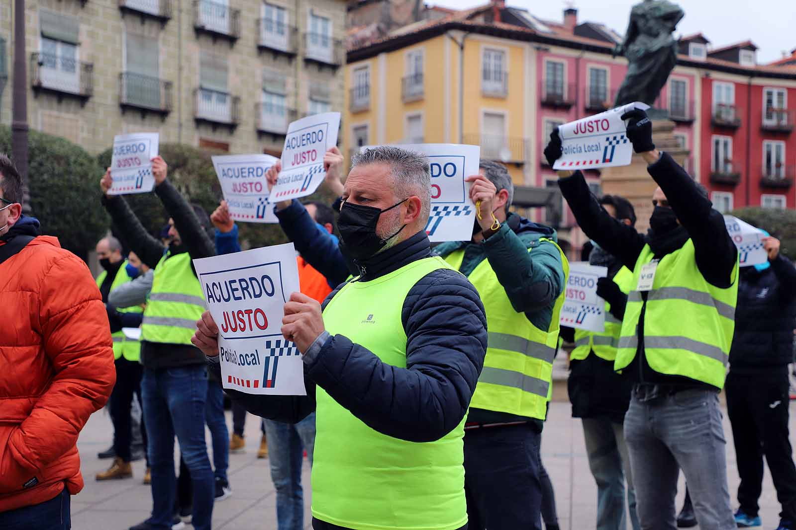 Fotos: Imágenes de la protesta de Policía Local en pleno del Ayuntamiento de Burgos