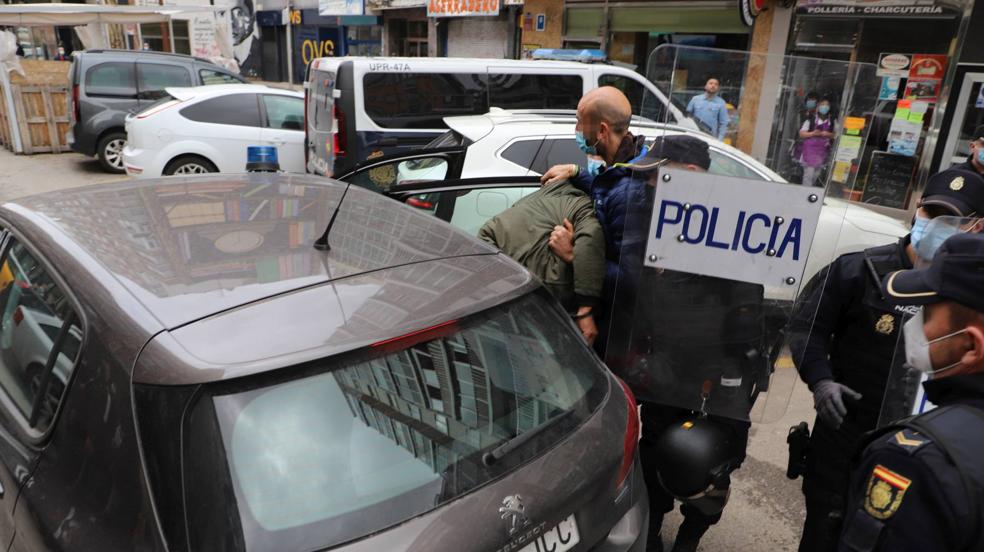 Detenidos dos jovenes por un apuñalamiento mortal en Gamonal