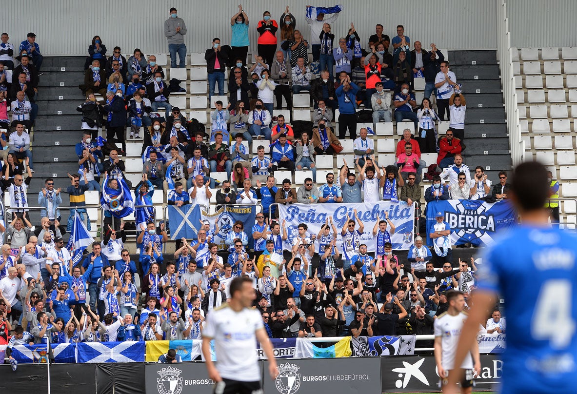 Fotos: El Burgos deja la permanencia encarrilada