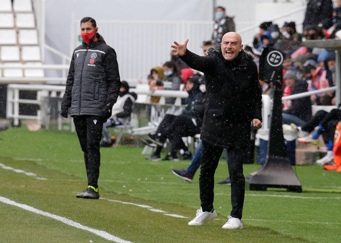 Imágenes del encuentro de la jornada 34 entre el Burgos CF y el Sporting de Gijón disputado en El Plantío