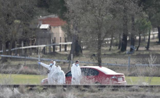 La Guardia Civil inspecciona de nuevo el vehículo de uno de los amigos de Esther López