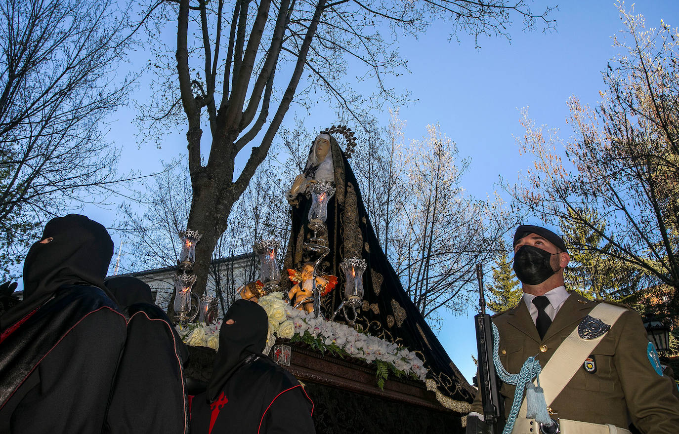 Fotos: La Soledad recorre el centro de Burgos