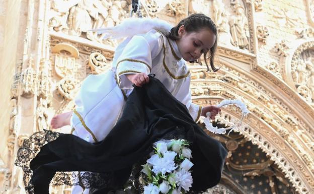 Aranda recupera la Bajada del Ángel para despedirse de su Semana Santa