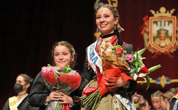 Fátima Visa Saiz y Gadea Mayoral de Luis, Reinas Mayor e Infantil de los Sampedros de Burgos