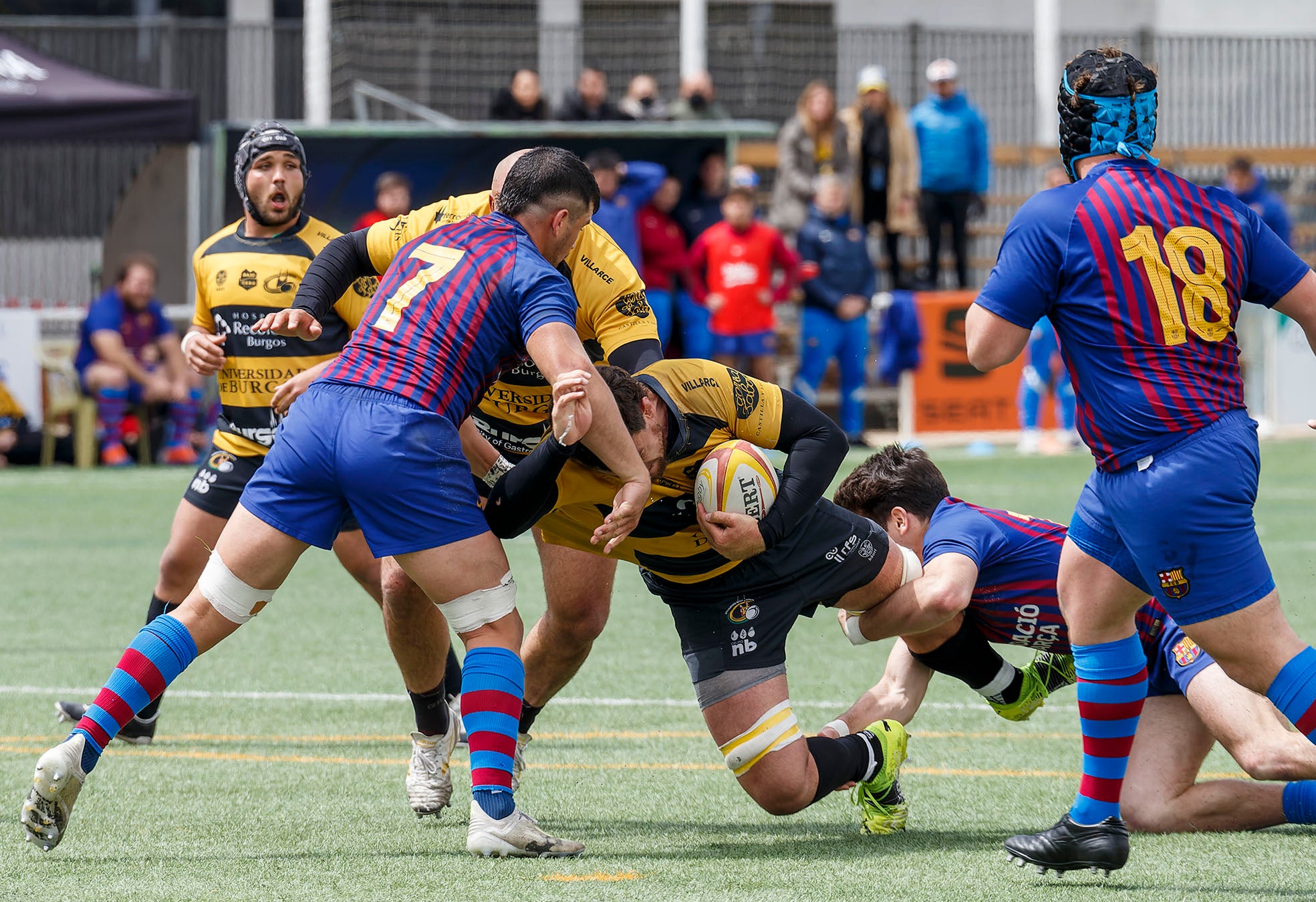 Fotos: Victoria del Recoletas Burgos frente al Barça a Rugbi