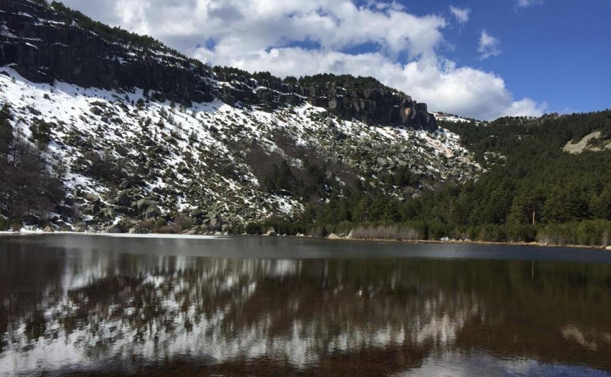 Laguna de Neila, fin de la cuarta etapa y de la ronda burgalesa. 