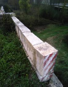 Imagen secundaria 2 - Sucesos en Burgos: Torregalindo denuncia robos de piedras en dos puentes antiguos