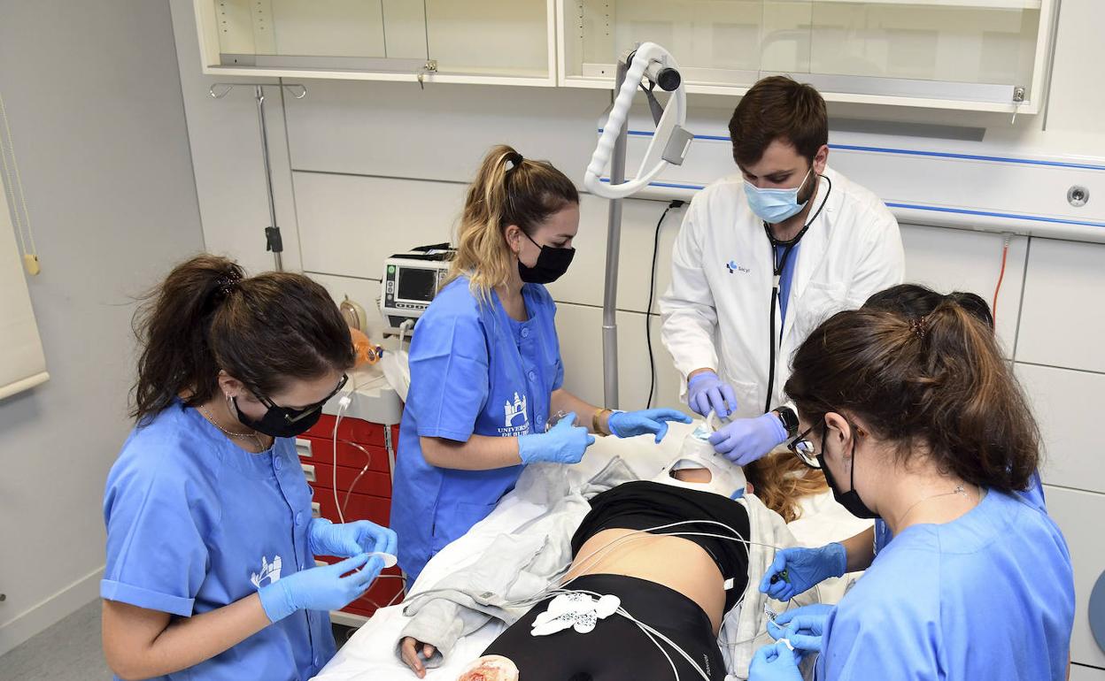 Simulacro de actuación sanitaria ante una situación de múltiples víctimas en Enfermer