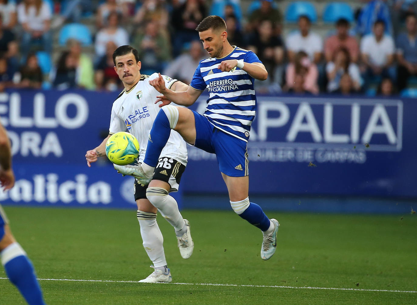 Fotos: El Burgos CF cae derrotado ante una ambiciosa Ponferradina