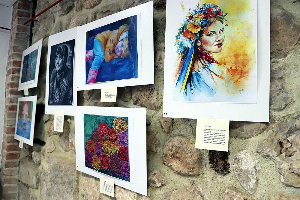 Fotos: Artistas ucranianos muestran sus creaciones en Burgos