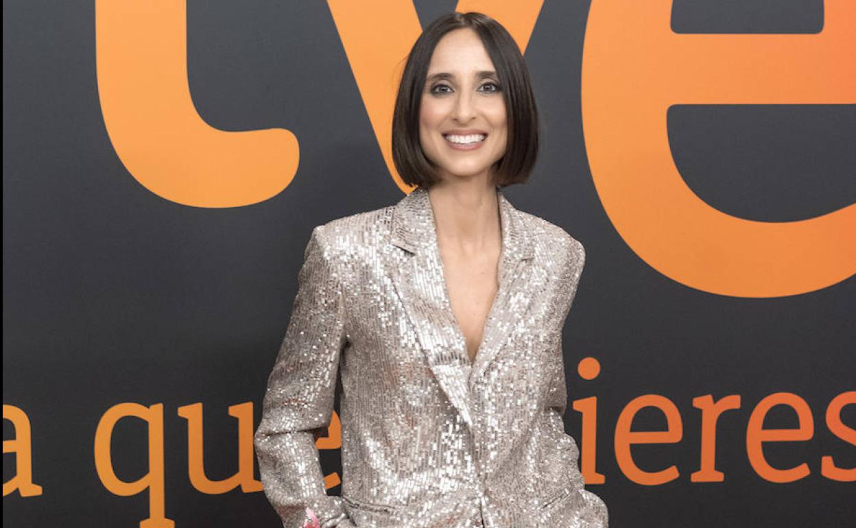 Julia Varela pone voz en TVE al Festival de Eurovisión. 