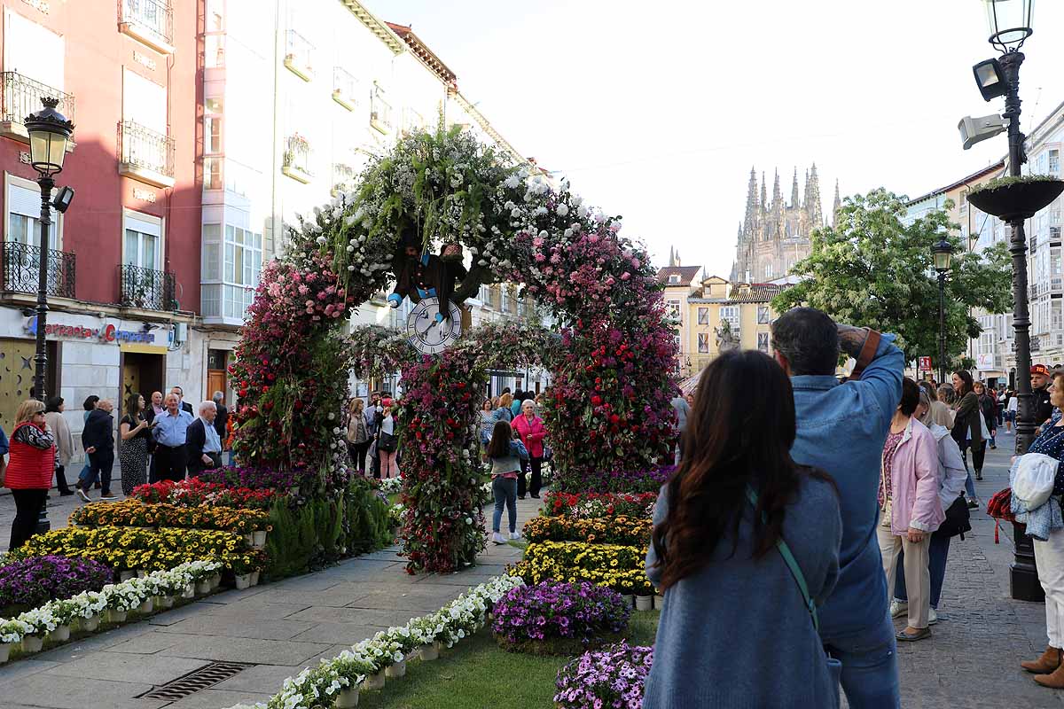 Fotos: La primavera invade Burgos con el regreso de la Fiesta de las Flores