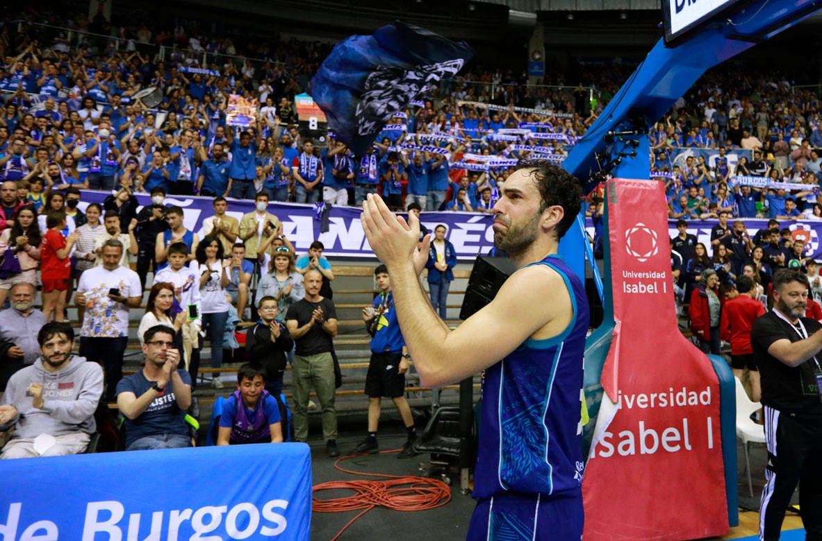 Imágenes del encuentro entre el San Pablo Burgos y el Fuenlabrada en el Coliseum