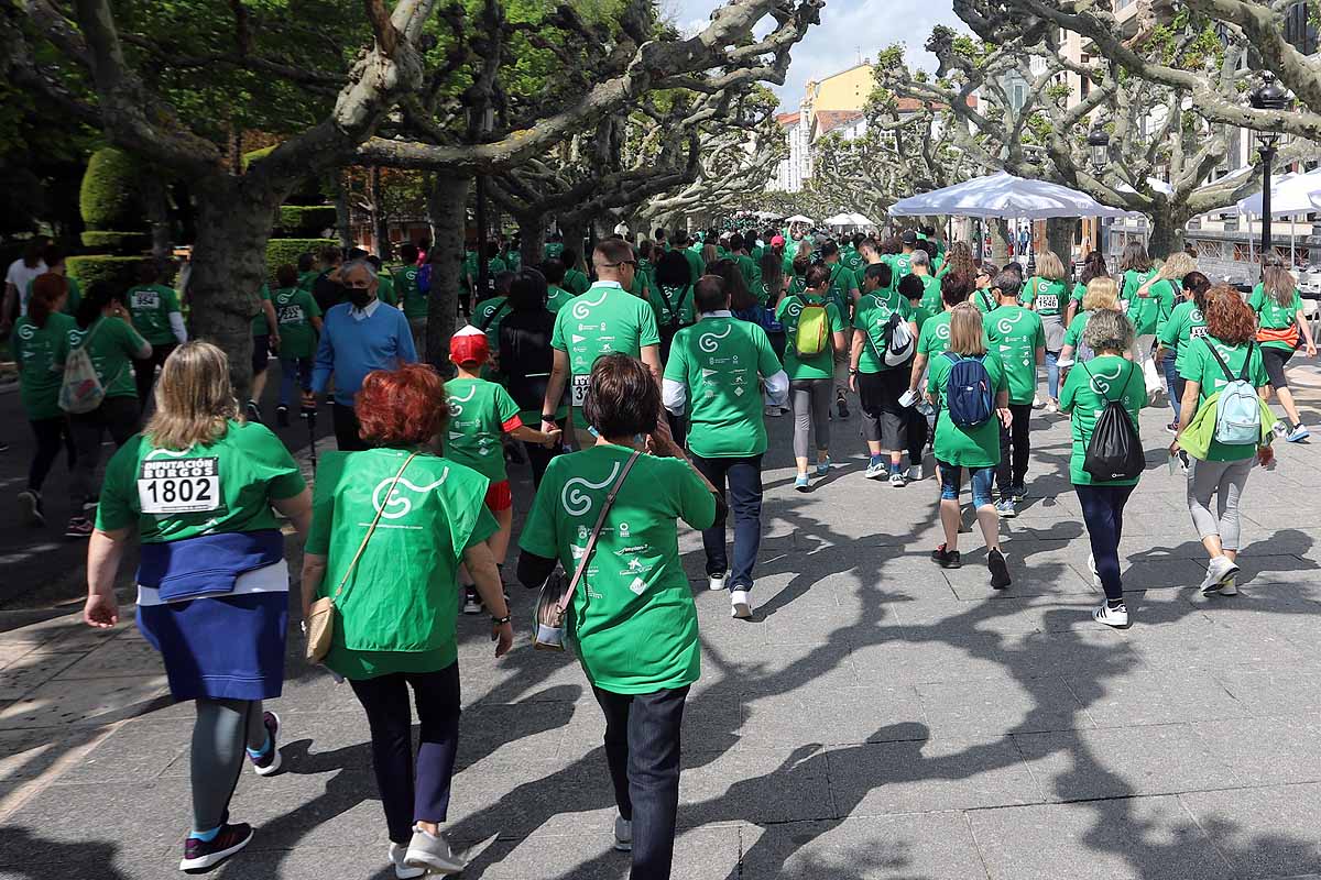 Fotos: Burgos responde con un apoyo absoluto el regreso de la Marcha contra el cáncer