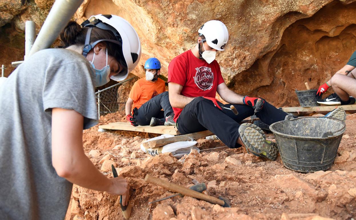 Presentación de los objetivos de la campaña de excavaciones 2021 en los yacimientos de Atapuerca