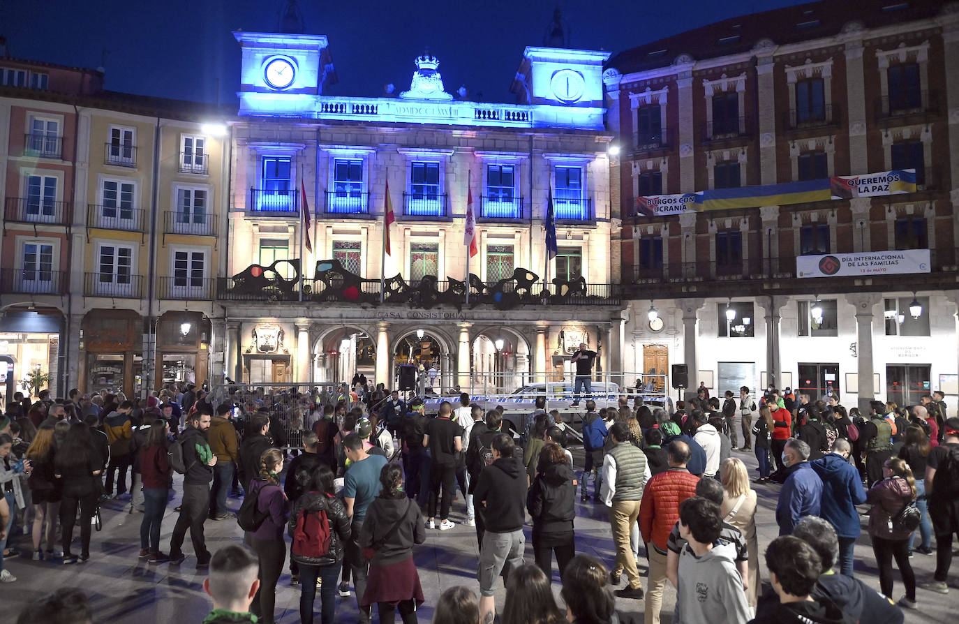 Fotos: El apocalipsis zombie se apodera de las calles de Burgos con la Survival Zombie