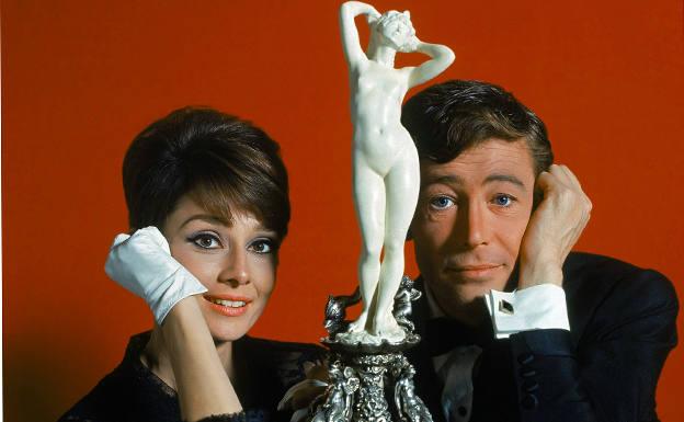 Seuncia de la película 'Cómo robar un millón y... con Peter O'Toole y Audrey Hepburn. 