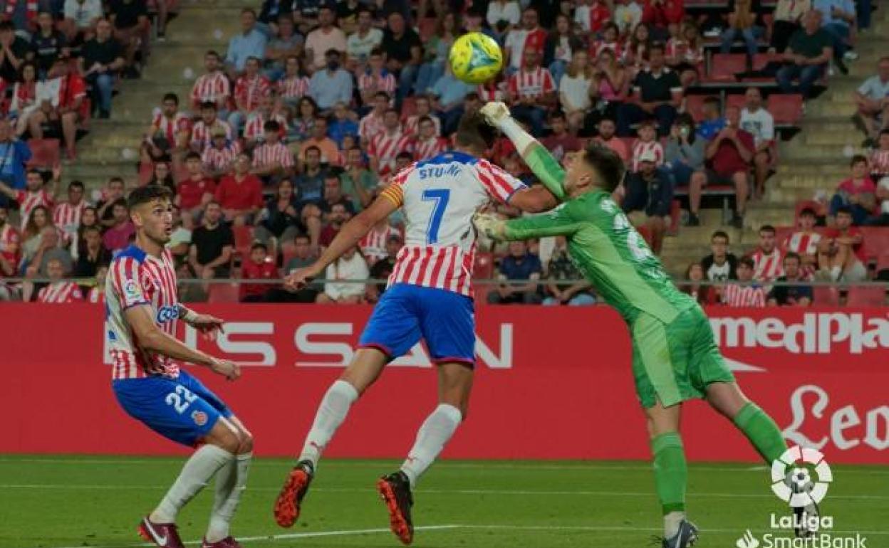 Imagen del encuentro del Mirandés en Girona.