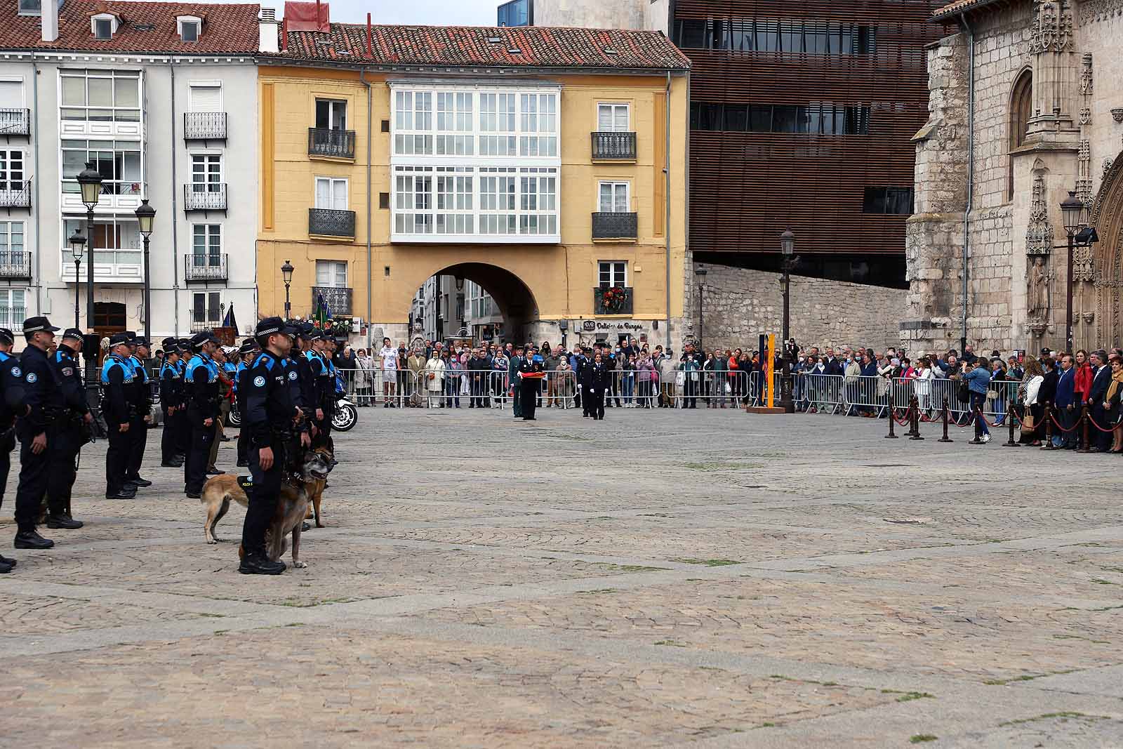 Fotos: La Policía Local homenajea a sus fallecidos en acto de servicio