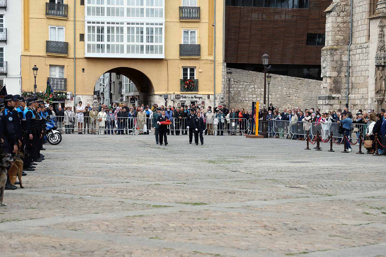 Fotos: La Policía Local homenajea a sus fallecidos en acto de servicio