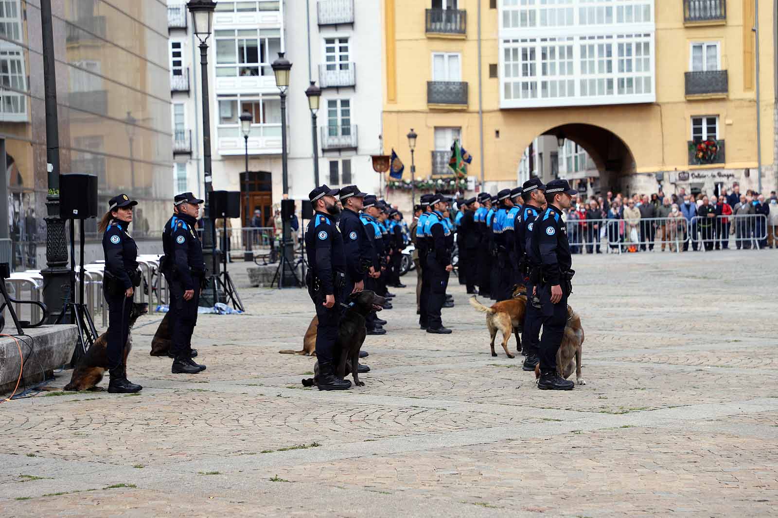 Fotos: La Policía Local homenajea a sus fallecidos en acto de servicio