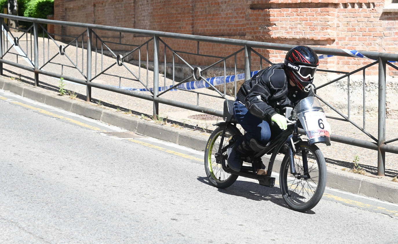 Fotos: Carrera de vehículos de inercia por Burgos