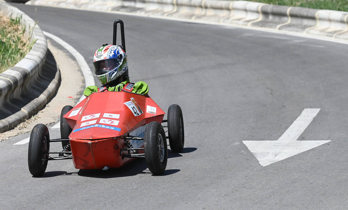 Fotos: Carrera de vehículos de inercia por Burgos