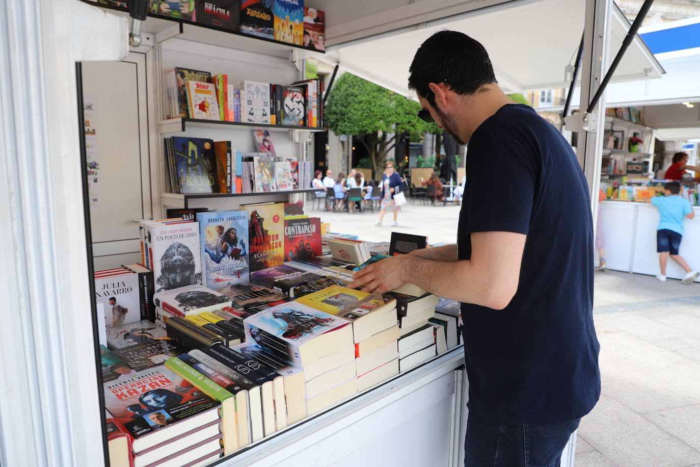 Miles de burgaleses han disfrutado durante once días de espectáculos y actividades para disfrutar de la literatura y el buen tiempo en el centro de la ciudad