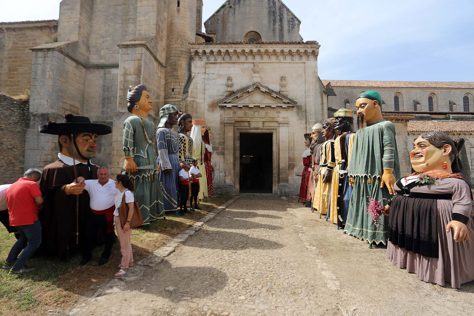 Fotos: El pendón vuelve a procesionar en El Curpillos