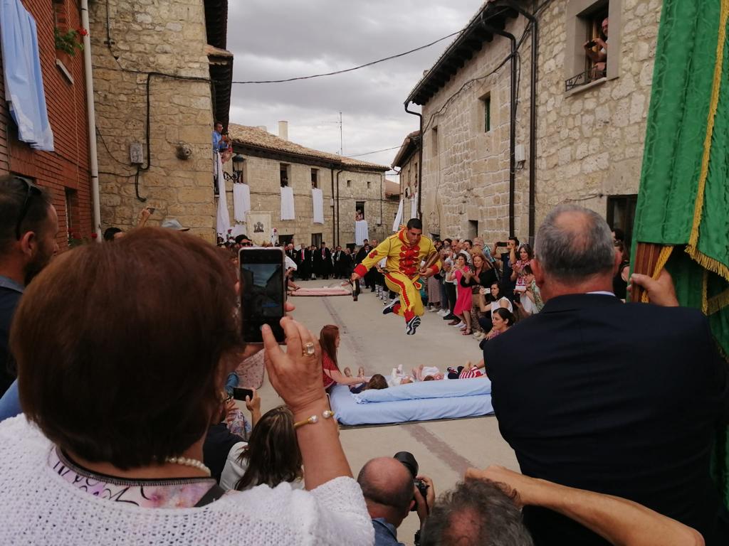 Fotos: Castrillo de Murcia ha vuelto a celebrar la Fiesta del Colacho