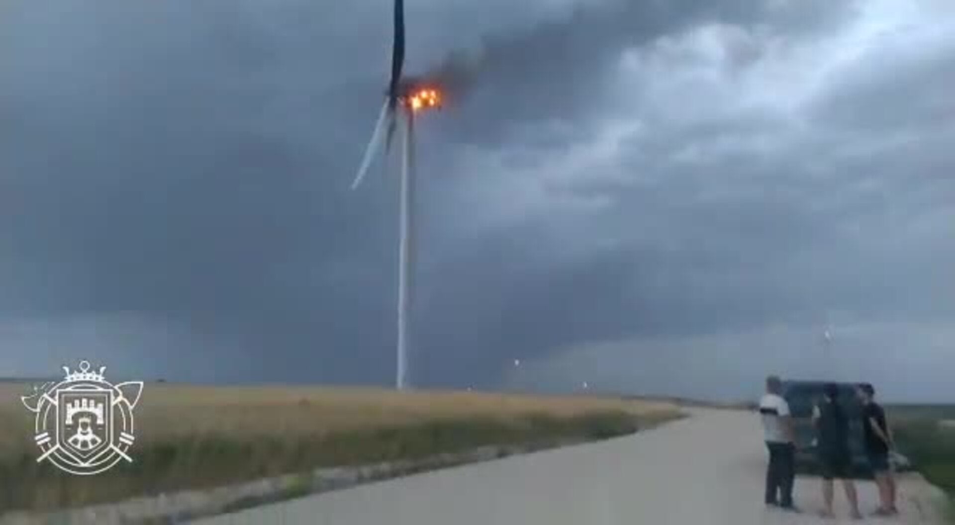 Aerogenerador en llamas