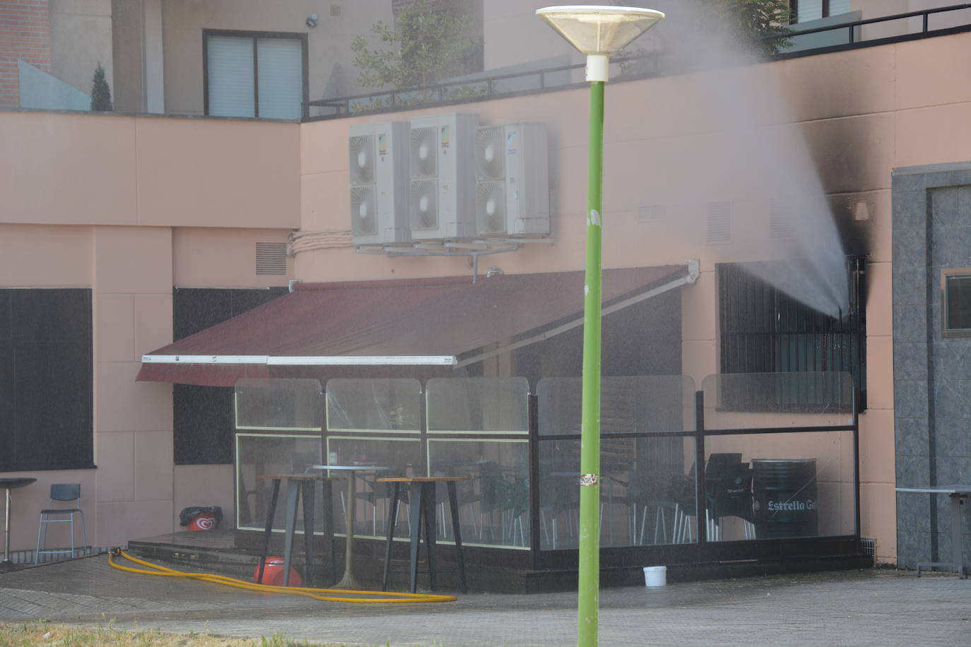 Fotos: Incendio sin heridos en el hotel Los Braseros de Burgos