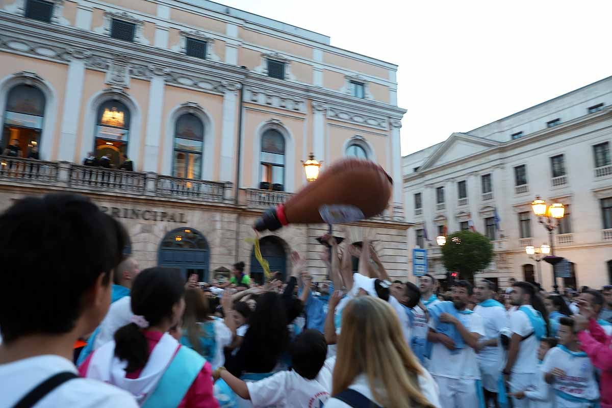 Fotos: Arrancan los Sampedros de Burgos con el pregón y el Lanzamiento de la Bota