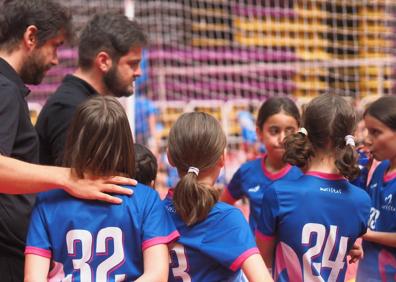 Imagen secundaria 1 - El UBU Babieca Maristas campeón de España benjamín femenino