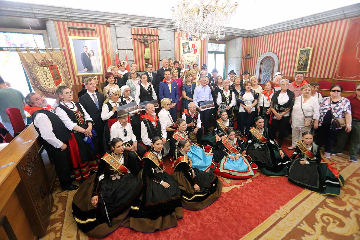 Fotos: Homenaje al Burgalés Ausente