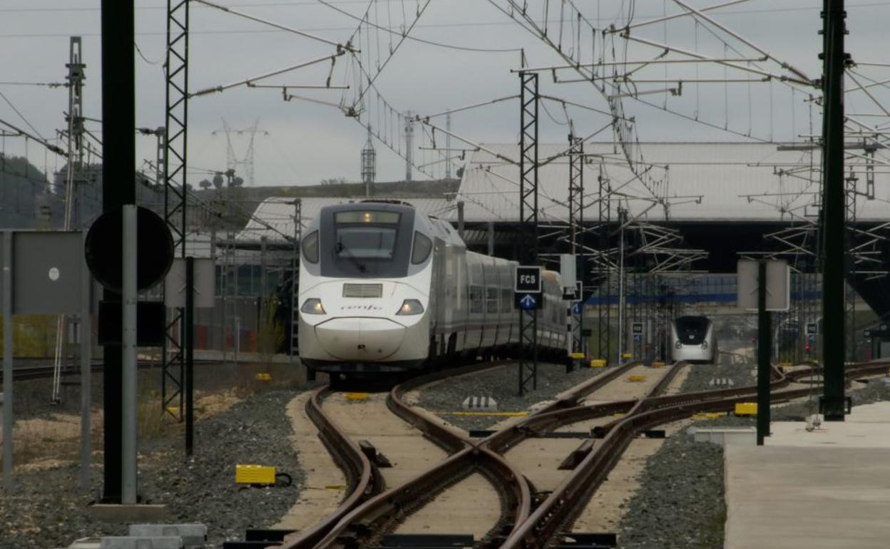 Renfe ya oferta los nuevos servicios entre Burgos y Madrid.