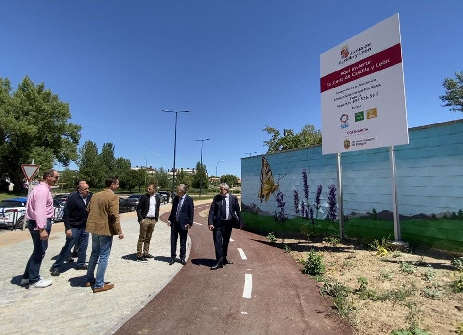 Imagen secundaria 1 - Burgos estrena 26 paradas de bus accesible y las obras de Fuentes Blancas Norte y el Parque Lineal del Vena