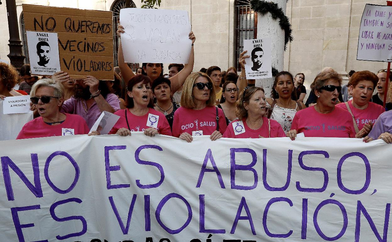 Manifestación en Sevilla, en 2018, contra los miembros de La Manada, vecinos de esa ciudad. 