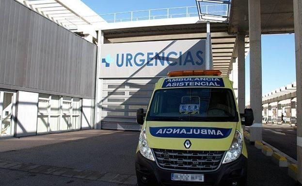 Heridos dos jóvenes en la colisión de dos vehículos en Monasterio de Rodilla