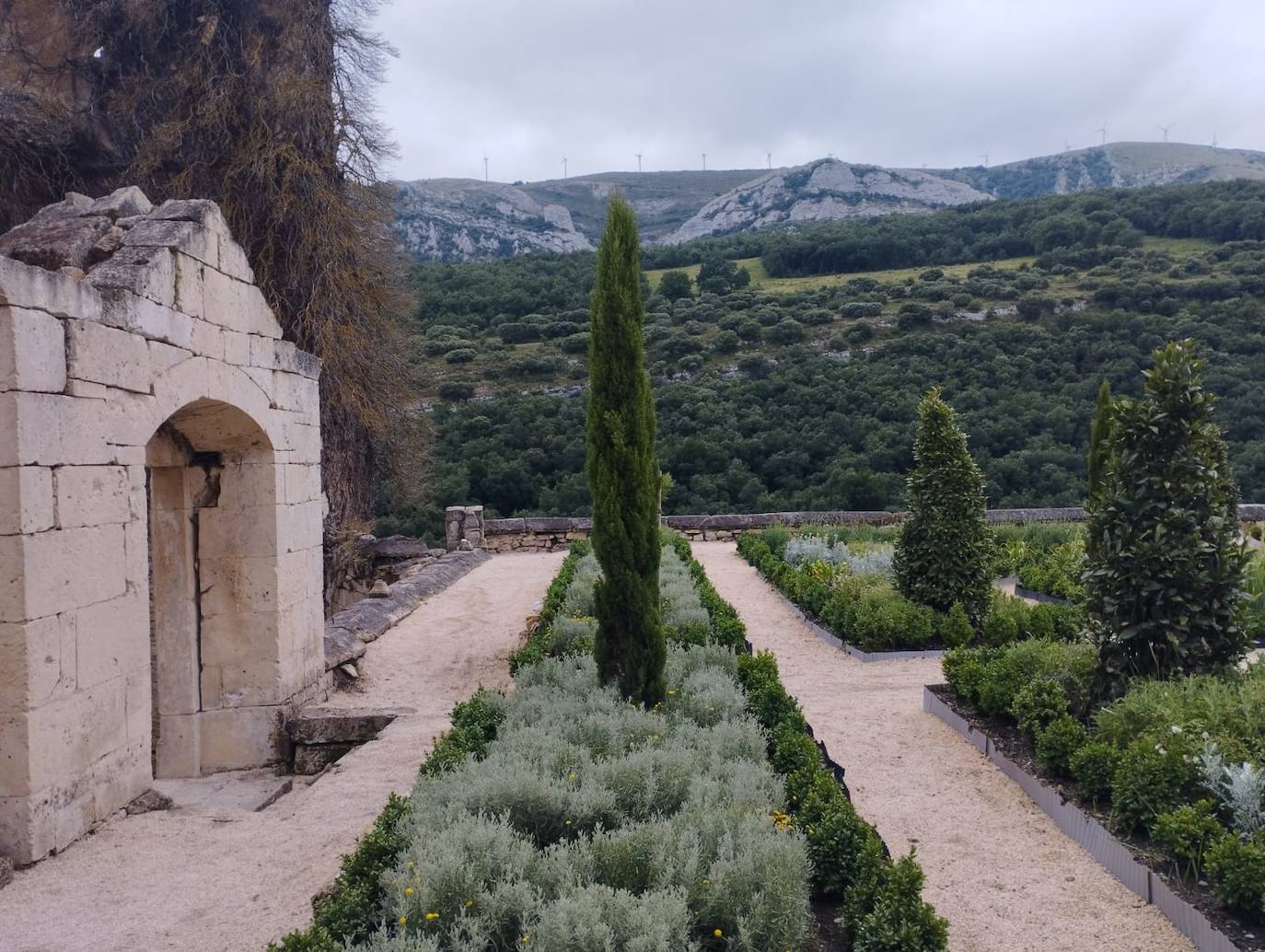 Fotos: El jardín más famoso de Las Merindades